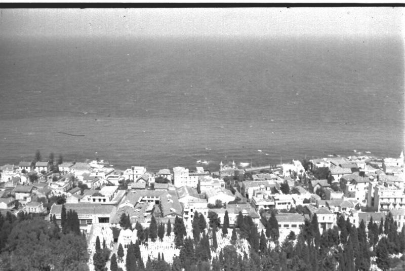 Alger 1956 vu de Notre Dame d Afrique.jpg